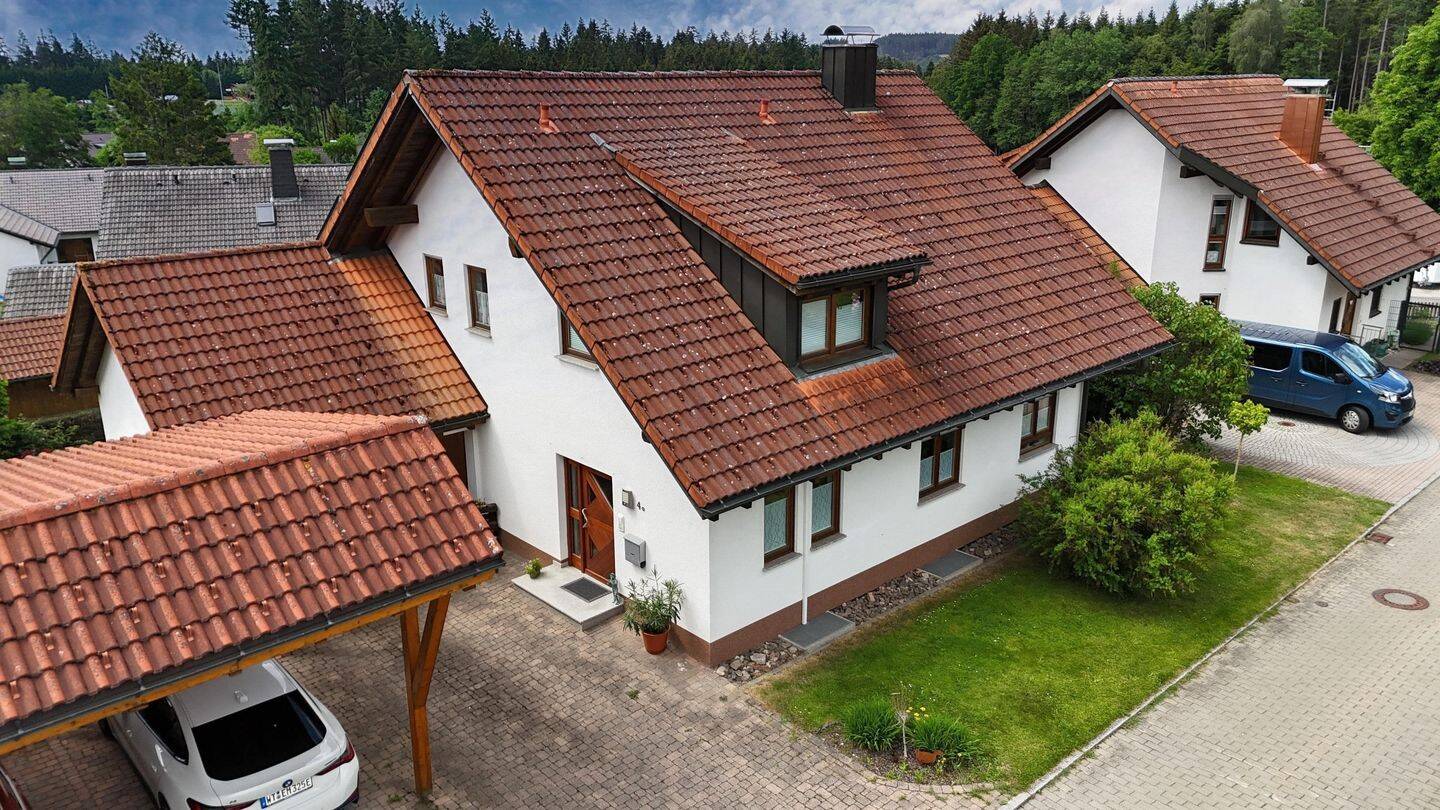 Ein Zuhause für die ganze Familie – großzügig, gepflegt und grün, 79848 Bonndorf im Schwarzwald