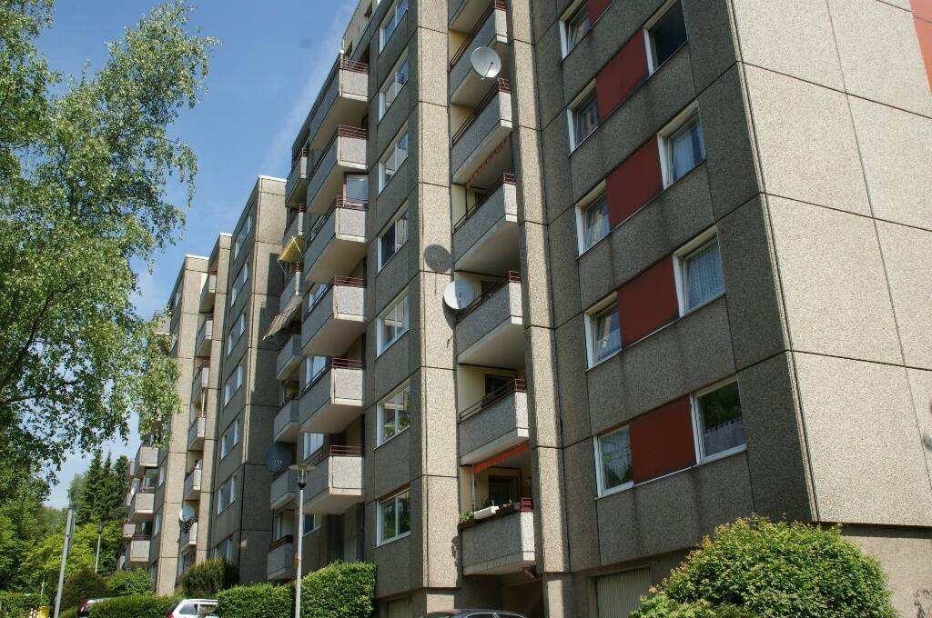 Platz für die kleine Familie – Moderniiserte 3,5 Zimmer Wohnung in Wuppertal -Vohwinkel, 42327 Wuppertal (Vohwinkel)