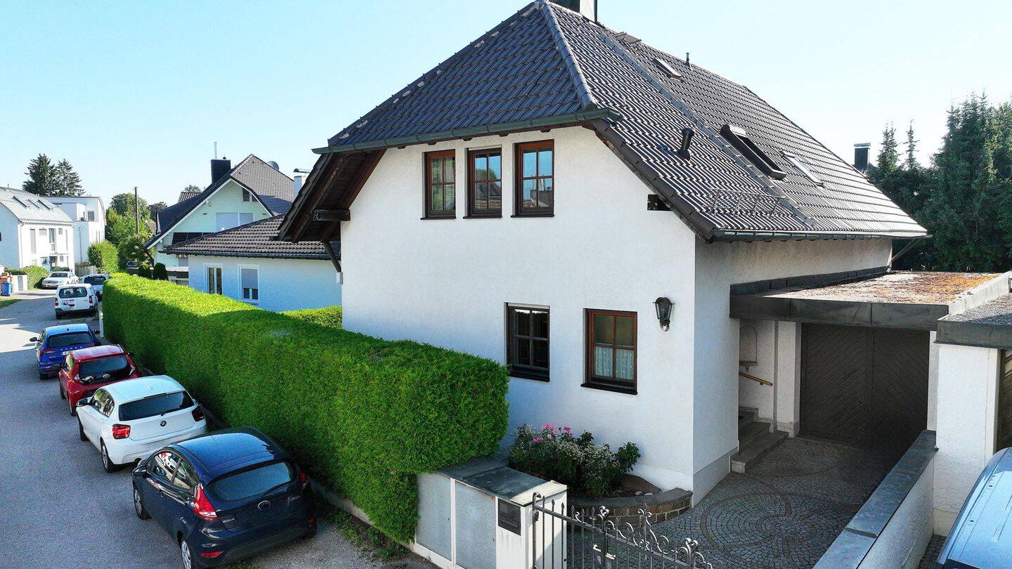 Repräsentative Landhausvilla in München-Altaubing S4, 81245 München (Aubing-Lochhausen-Langwied Pasing-Obermenzing)