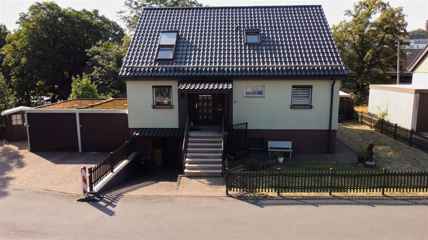 Wohnen in Oberhof – mit separatem Wohnbereich im Dachgeschoss, 98559 Oberhof