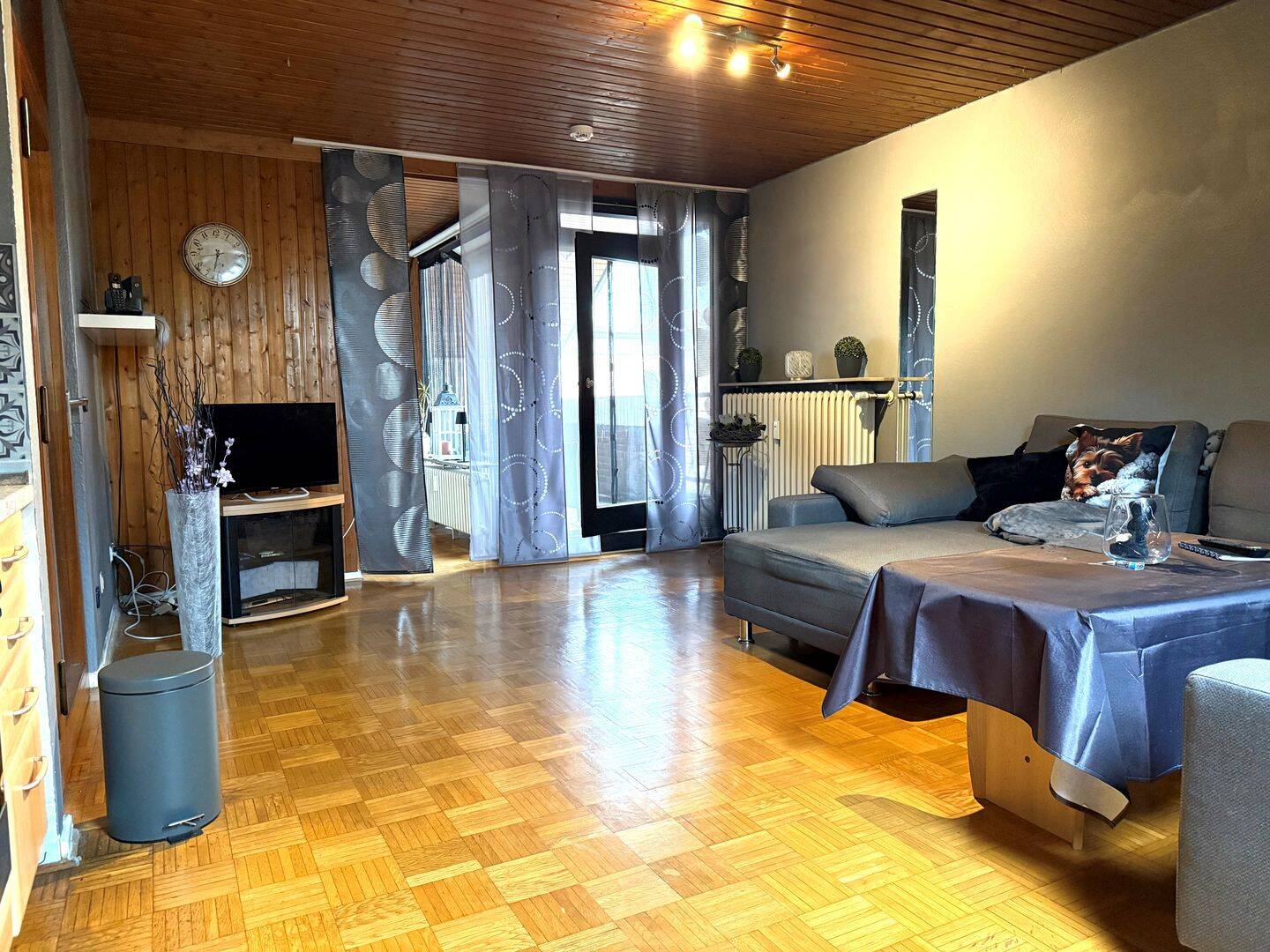 Charmante 1,5 – Zimmer – Dachgeschosswohnung mit Balkon in zentraler Lage von Soest !, 59494 Soest