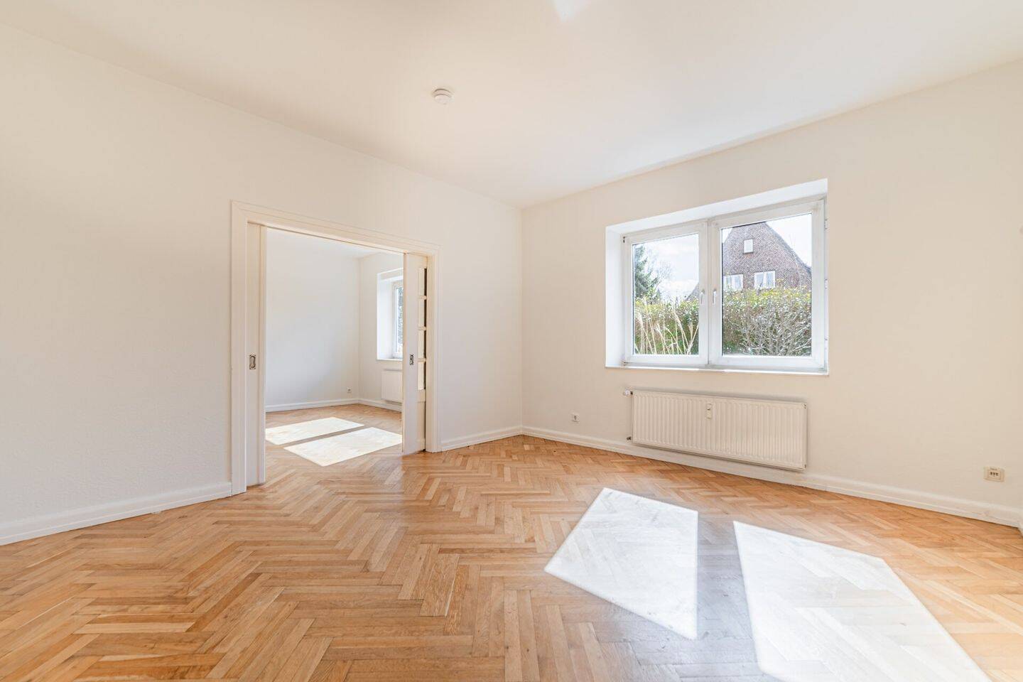 5-Zimmer-Wohnung mit Einbauküche nur 10 Gehminuten von Marina Sonwik Hafen entfernt, 24944 Flensburg (Fruerlund Mürwik)