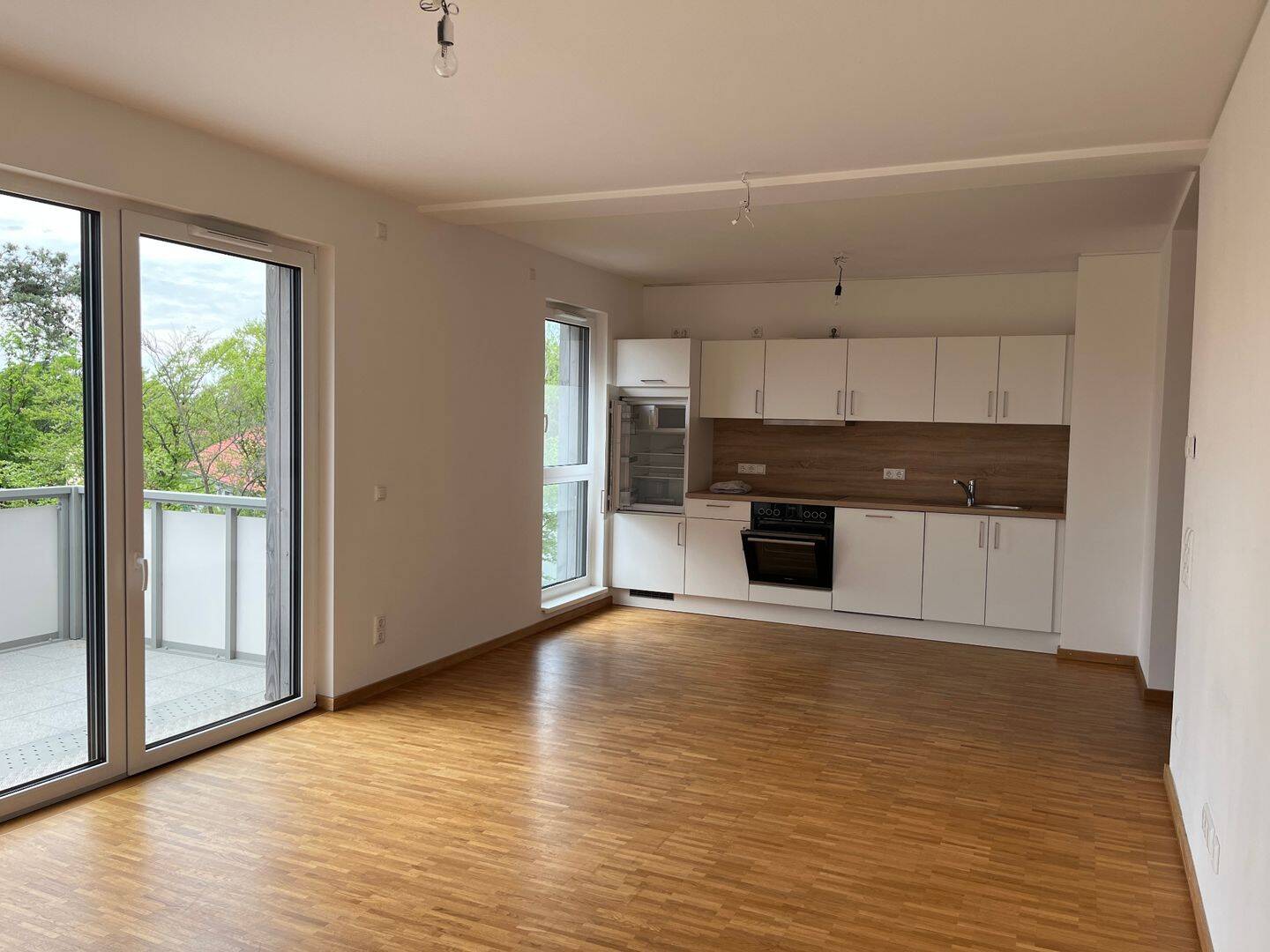 Sonnige 4-Zimmer-Wohnung in Erlangen, 91052 Erlangen (Anger Erlangen-Ost Erlangen-Süd Innenstadt)