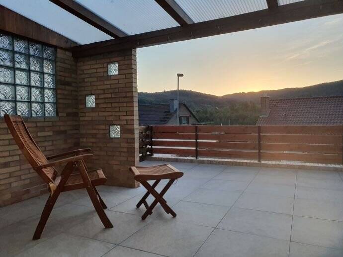 Charmantes, modernisiertes Reihenendhaus mit Garage und Westterrasse in Bad Salzdetfurth, 31162 Bad Salzdetfurth