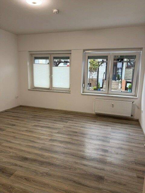 90 m² im Erdgeschoss suchen neue Mieter!!!, 44309 Dortmund (Asseln Brackel Neuasseln)