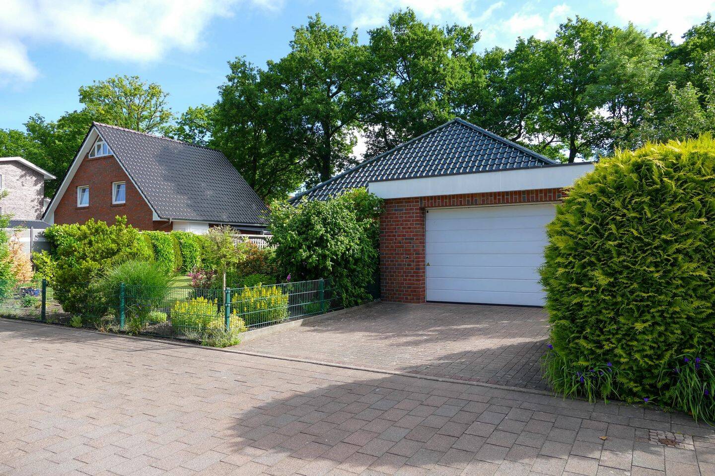 gepflegtes Einfamilienhaus mit Garage – flexible Raumaufteilung mit Potenzial für 4 bis 5 Zimmer, 24568 Kaltenkirchen