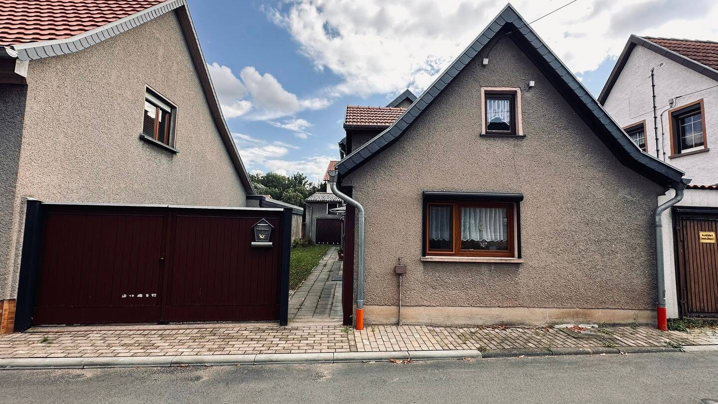 Bezahlbares Eigenheim mit Garage, Werkstatt & zusätzlichem Entwicklungspotenzial, 99192 Nesse-Apfelstädt