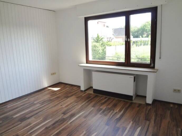 Schönes Apartment in ruhiger Grünlage mit Einbauküche, 44867 Bochum (Höntrop Leithe Sevinghausen Wattenscheid Westenfeld)