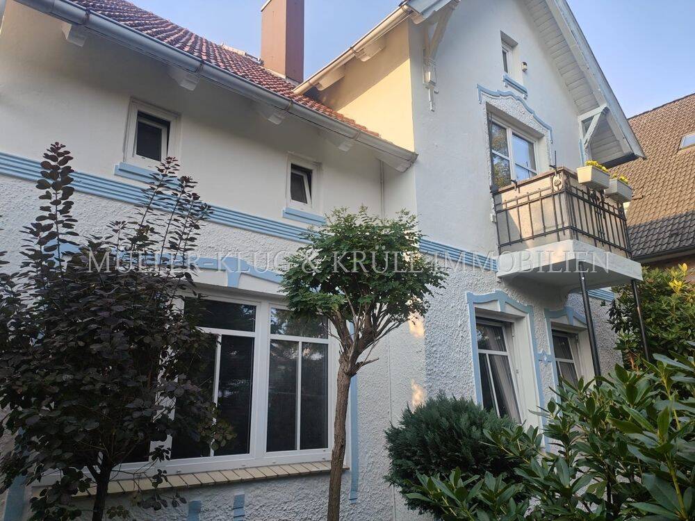 2,5 Zimmer-Mietwohnung im 1. Obergeschoß mit Balkon in Langenhorn, 22417 Hamburg (Hamburg-Nord Hummelsbüttel Langenhorn)
