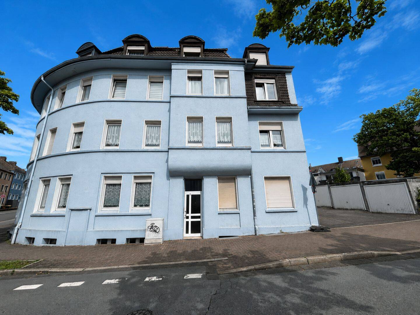Zwei vermietete 2-Zimmer-Dachgeschosswohnungen in Lüdenscheid, 58509 Lüdenscheid