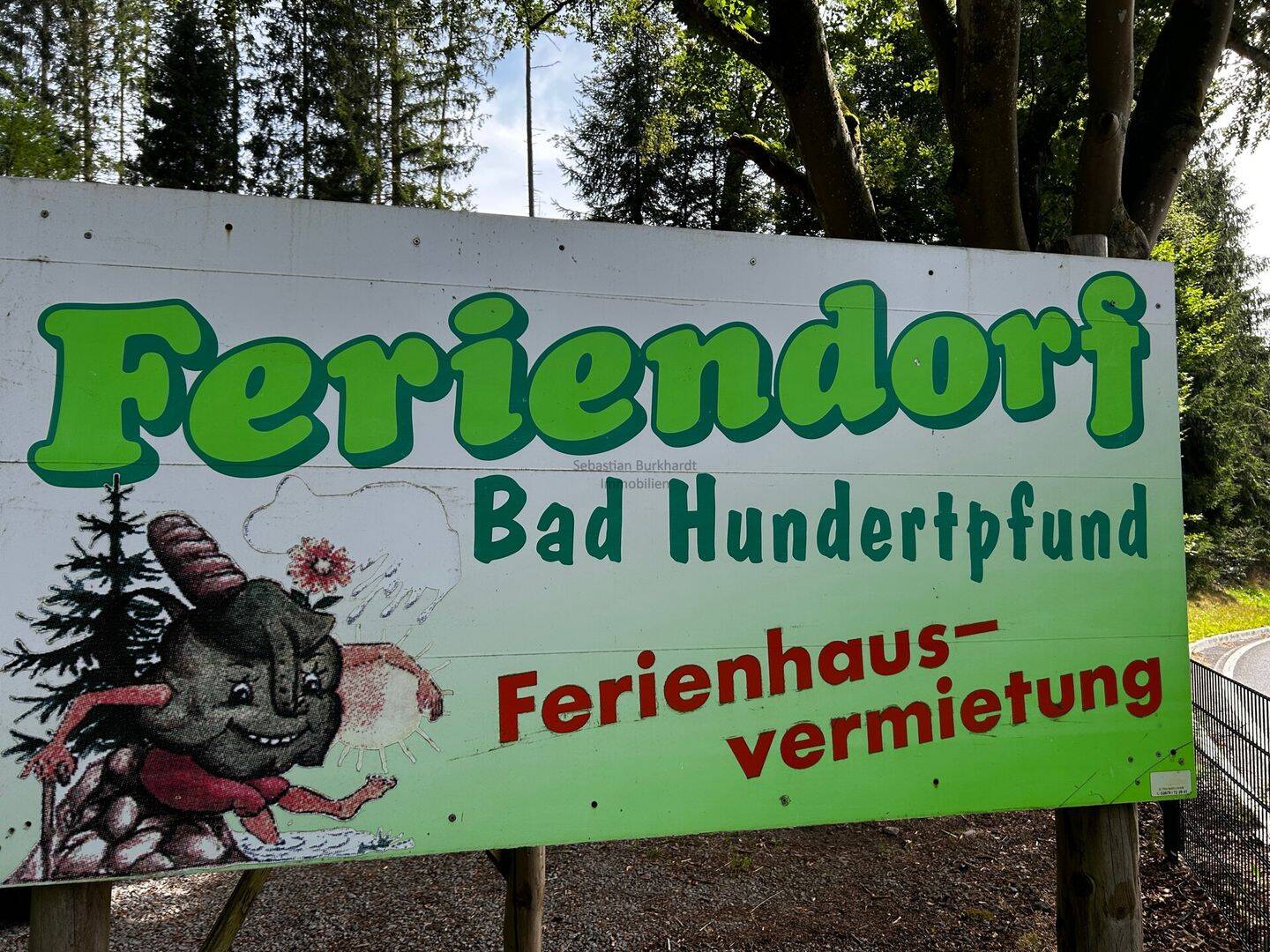 *** Etablierte Ferienhausanlage in idyllischer Waldlage – attraktives Investment im Thüringer Wald, 98701 Großbreitenbach