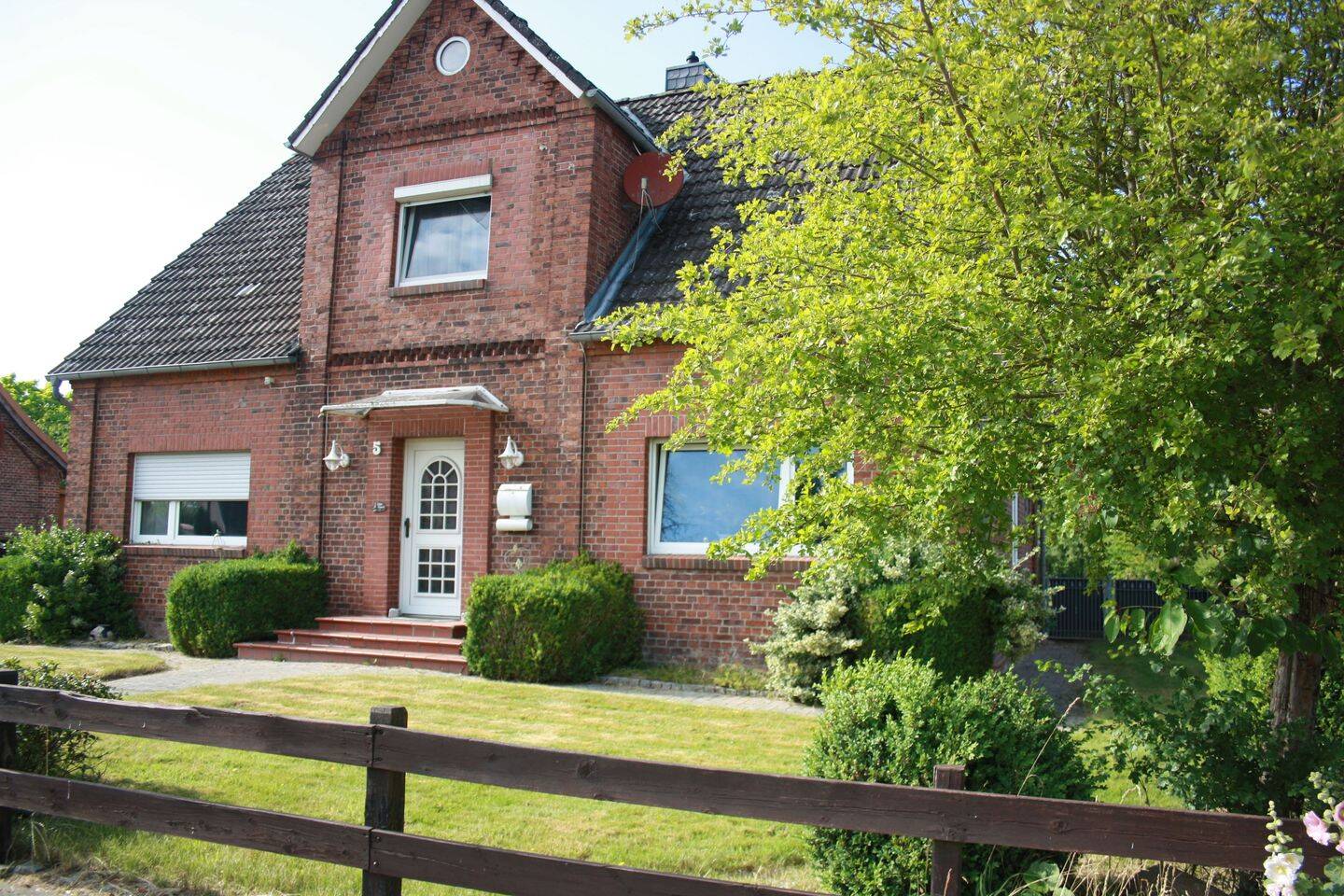 Endlich genügend Platz! Großes Wohnhaus mit Einliegerwohnung in ruhiger Lage von Geversdorf., 21781 Cadenberge