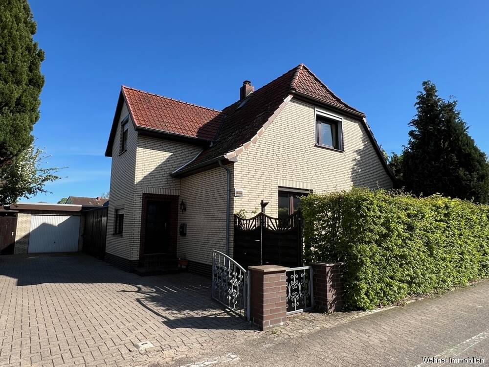 Achim |Charmantes Einfamilienhaus mit viel Nutzflächen auf großem Grundstück, 28832 Achim