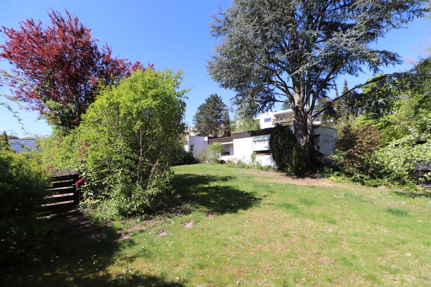 Attraktives Bungalow-Grundstück in ruhiger Lage von ER-Büchenbach, 91056 Erlangen