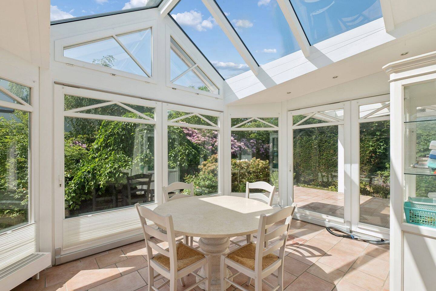 Großzügiger Bungalow auf 967 qm mit Premium-Wintergarten, moderner Hybrid-Wärmepumpe und ca. 335 qm Gesamtfläche, 22045 Hamburg (Wandsbek Jenfeld Tonndorf)