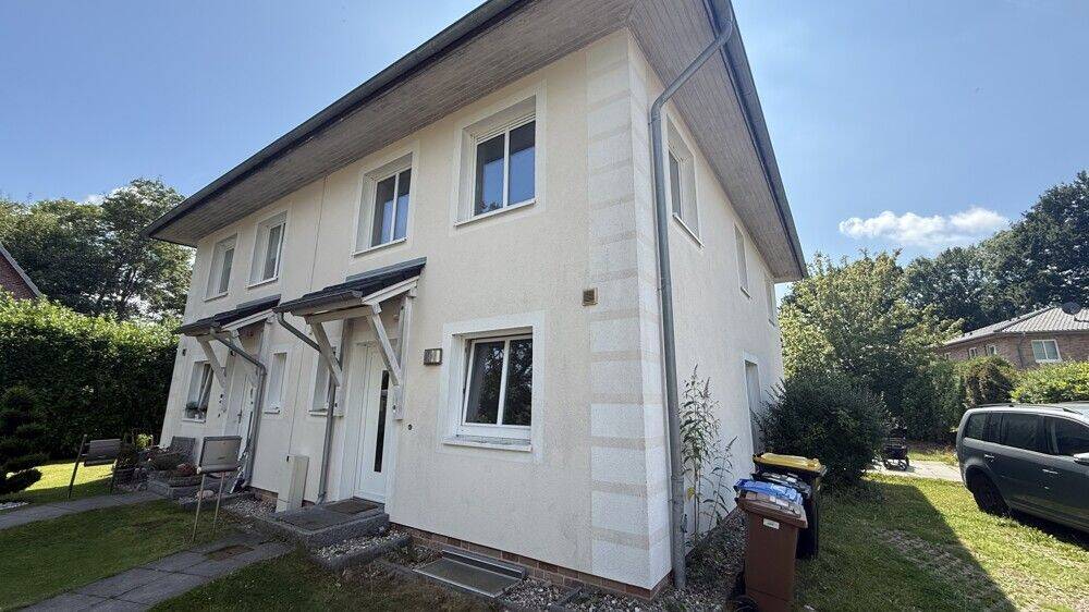 Traumhafte 4-Zimmer-Toskana Villa mit Garten und Keller im Hof Carre, 25421 Pinneberg