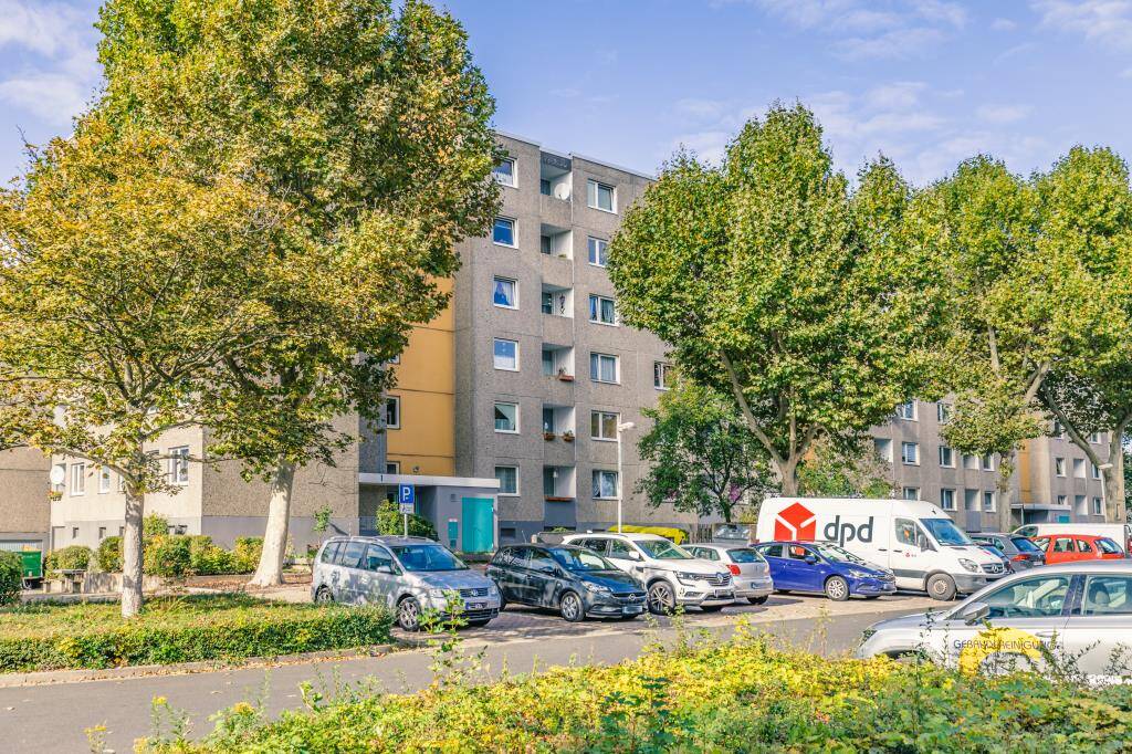 Gut geschnittene 3-Zimmer-Wohnung frisch renoviert mit Balkon, 38120 Braunschweig (Braunschweig Timmerlah Weststadt)