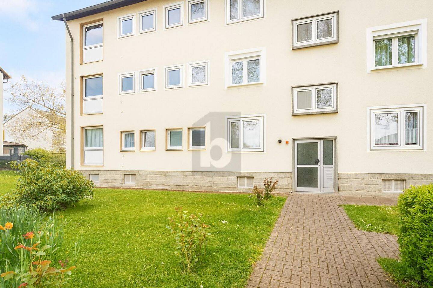 WERTSTABILE WOHNUNG MIT GARTEN IN ZENTRALER LAGE, 59457 Werl