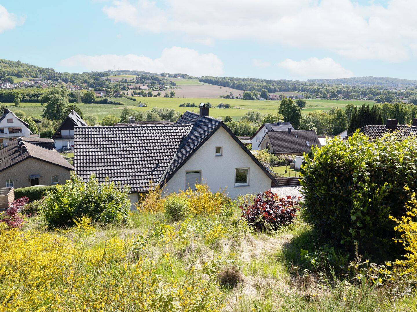 Wohnen mit Aussicht: Charmantes Einfamilienhaus in ruhiger Höhenlage von Hiddenhausen, 32120 Hiddenhausen