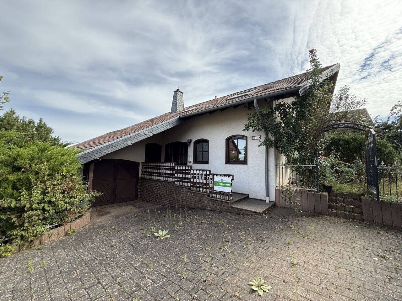 Großzügiges Einfamilienhaus mit Garage und 766 m² Grundstück in Kall, 53925 Kall