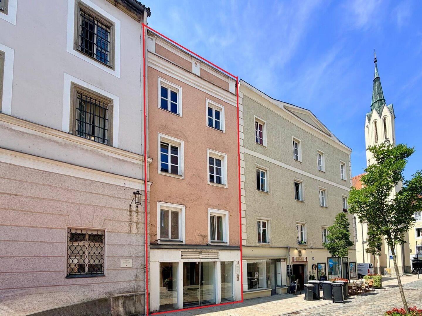Historisches Stadthaus mit Dachterrasse und vermietbarer Gewerbeeinheit, 94032 Passau (Altstadt Haidenhof-Nord Haidenhof-Süd Innstadt)