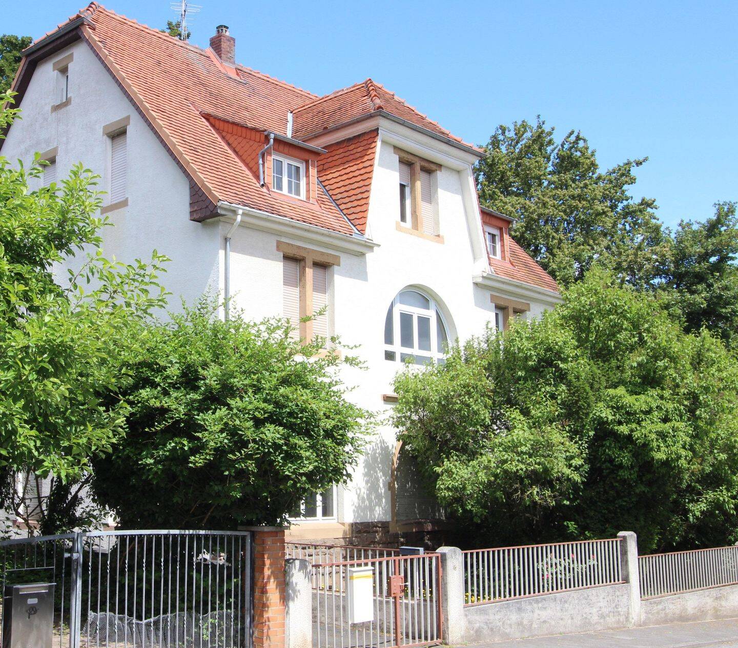 Repräsentative Villa aus dem frühen 20. Jahrhundert, 64380 Roßdorf