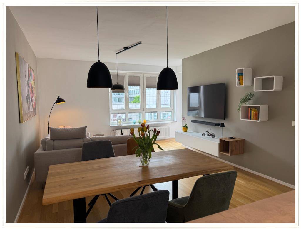 Sonnig und ruhig wohnen in der Münchner City! Exquisit ausgestattete 2-Zimmer-Wohnung im 5.OG mit Lift, 80335 München (Altstadt-Lehel Ludwigsvorstadt-Isarvorstadt Maxvorstadt Neuhausen-Nymphenburg Schwanthalerhöhe)