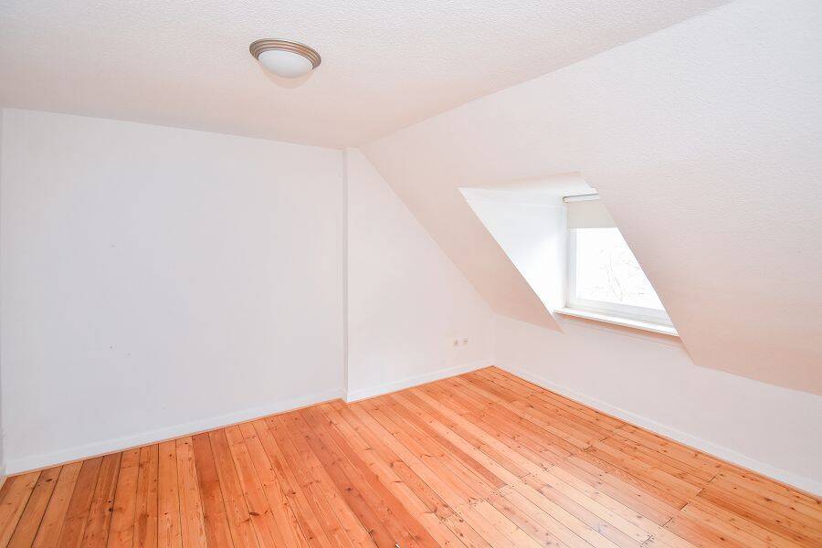 Charmante Dachgeschosswohnung in zentraler Lage von Paderborn!, 33098 Paderborn