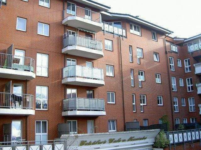 Echternach Immobilien … vermietete 2 Zimmer-Penthouse-Wohnung in zentraler Wohnlage, 21509 Glinde