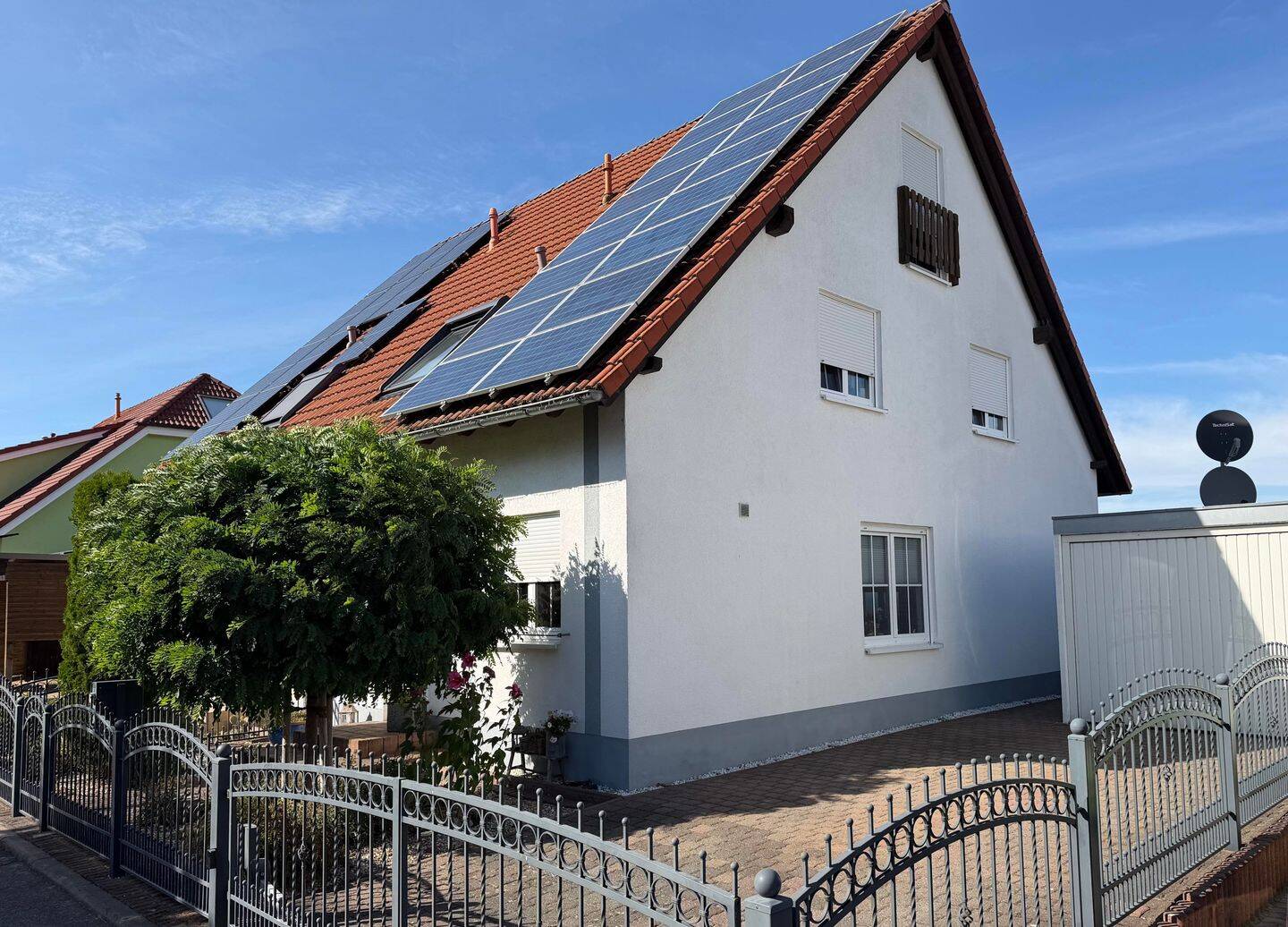 ***Gepflegte Doppelhaushälfte mit modernem Wohnkomfort***, 4509 Delitzsch