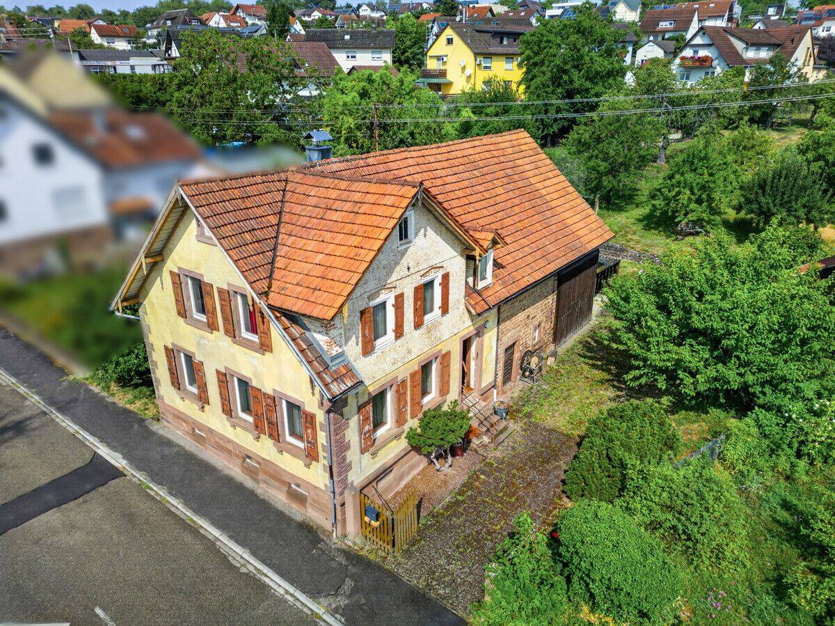 Charmantes Bauernhaus mit schönem Garten, 76307 Karlsbad