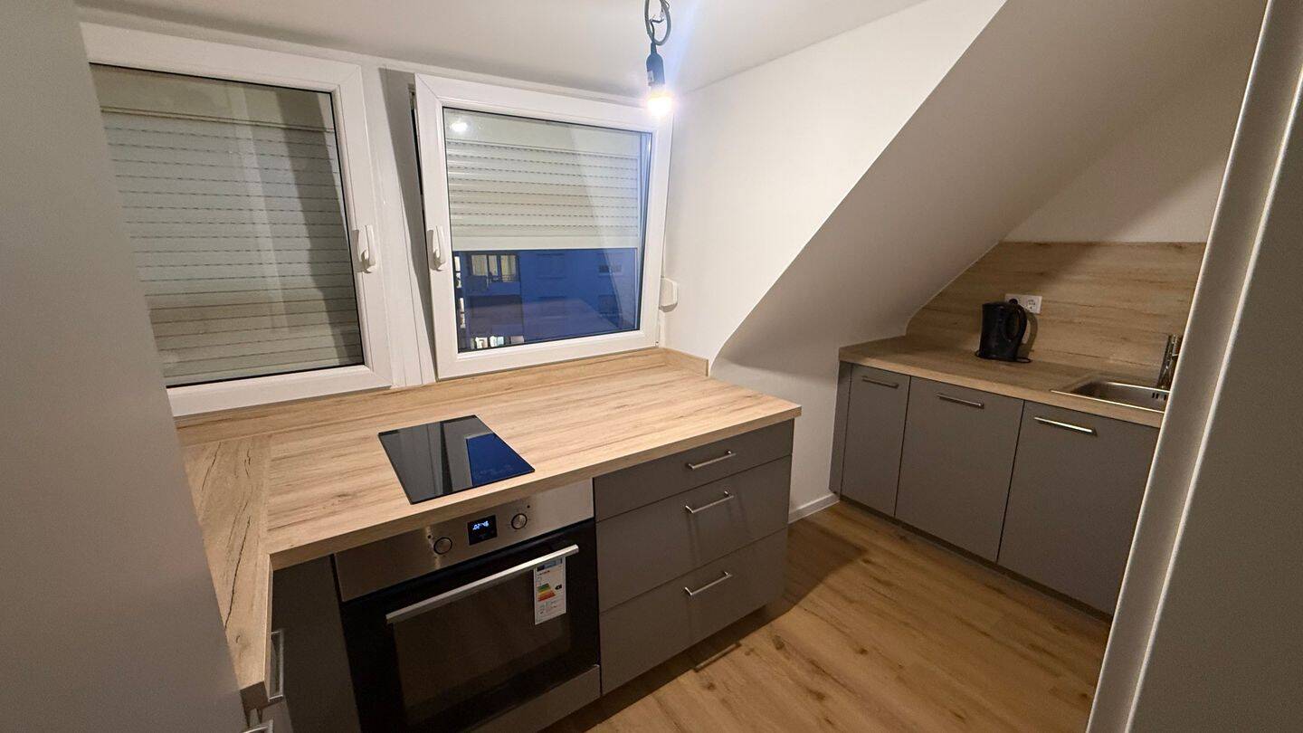 in 2026 renovierte 1 Zimmer Eigentumswohnung direkt vom Eigentümer, Einbauküche, modernes Badezimmer, in der Nähe zur S-Bahnstation, ruhig und Zentral, 90491 Nürnberg
