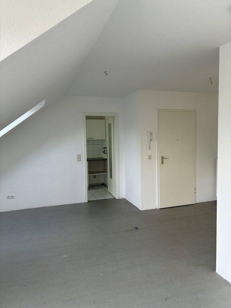 Helle Dachgeschosswohnung in ruhiger Lage, 21465 Wentorf bei Hamburg