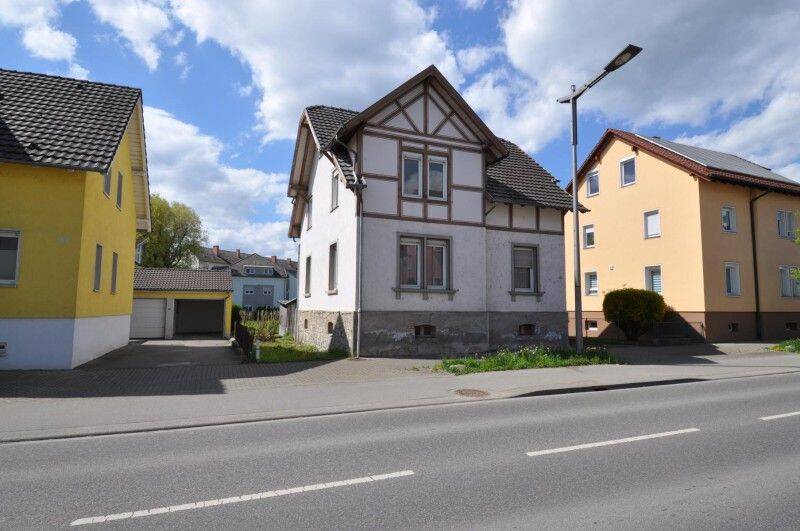 Radolfzell: renovierungsbedürftiges 1-2-Familienhaus mit zusätzlichem Baugrundstück – sofort frei, 78315 Radolfzell am Bodensee