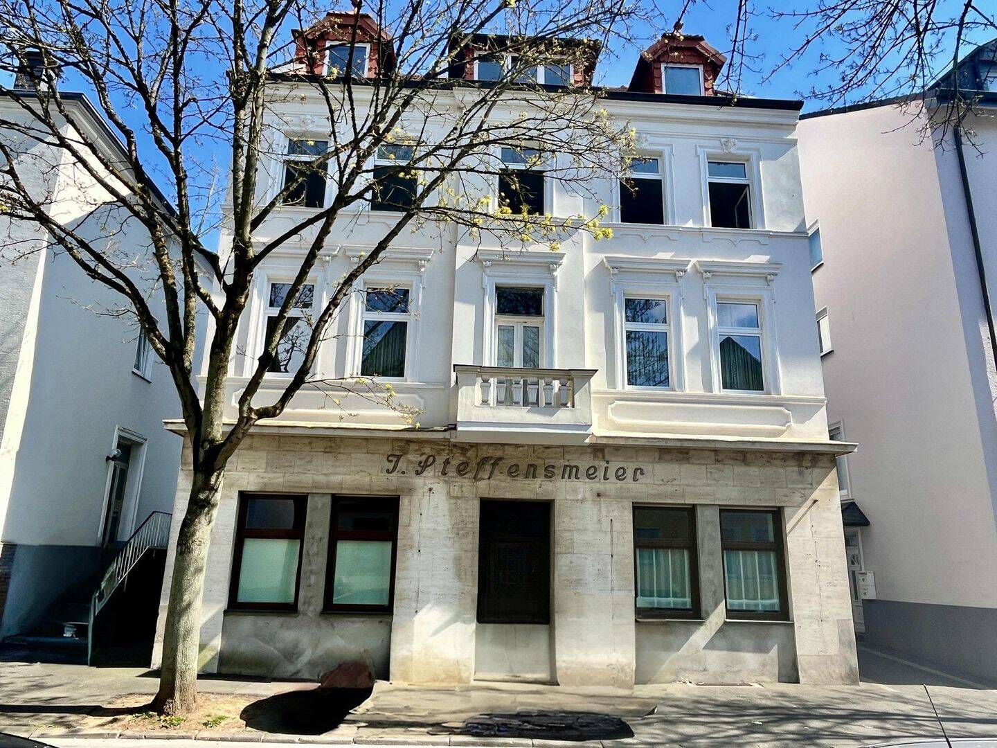 Modernisiertes Wohnen im repräsentativen Altbau, 59821 Arnsberg