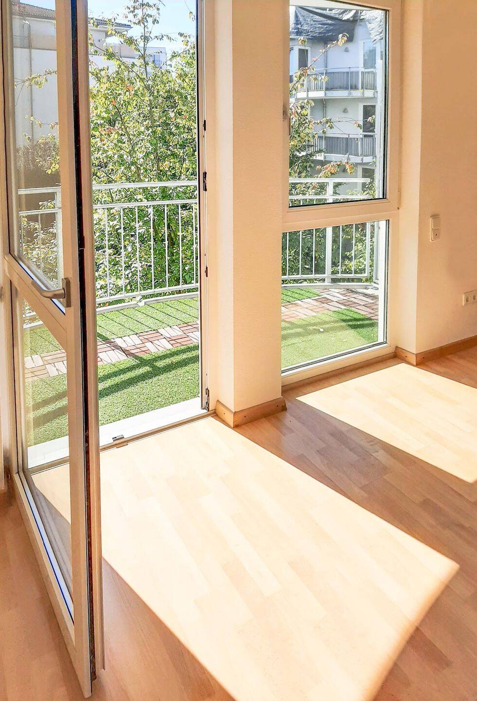 Freundliche 2-Zimmer-Wohnung mit Balkon in Augsburg, 86153 Augsburg (Innenstadt)