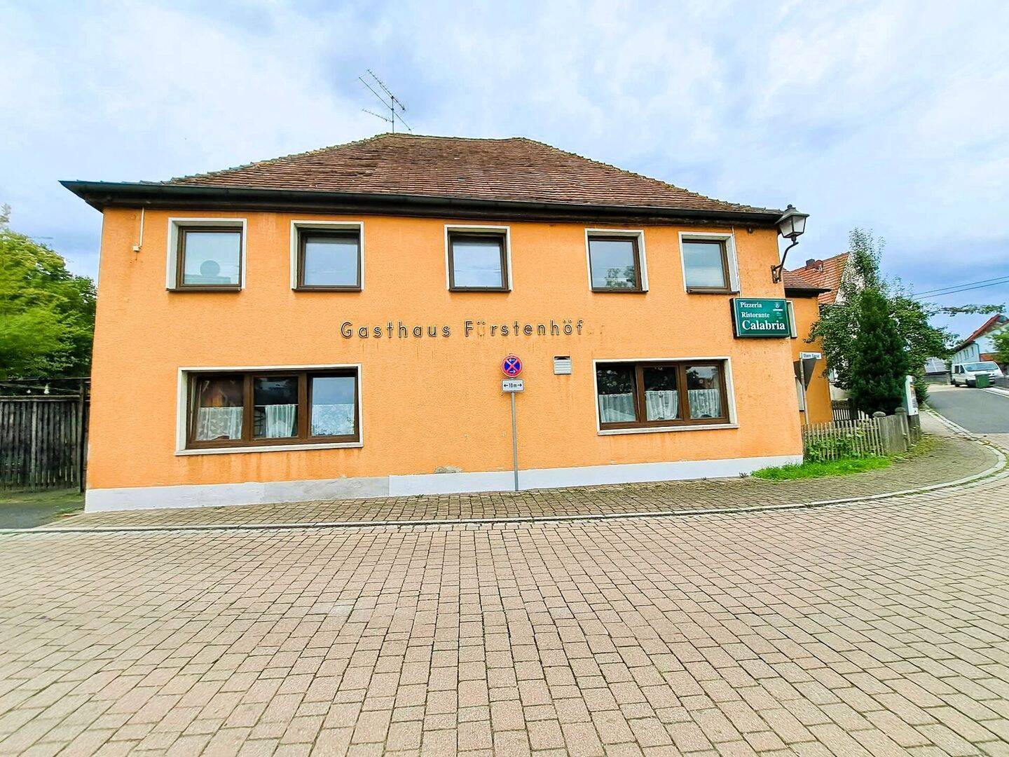 Attraktives Wohn- und Geschäftshaus mit Gastronomie, 3 Wohneinheiten und Ausbaupotenzial, 91487 Vestenbergsgreuth