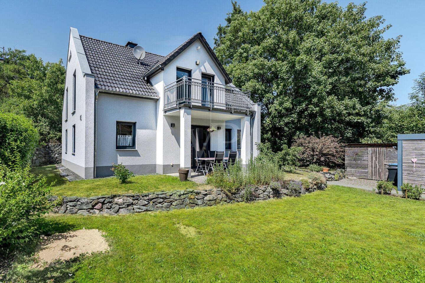 Energieeffizientes A+ Familienhaus mit großzügigem Platzangebot in naturnaher Lage von Weilrod, 61276 Weilrod