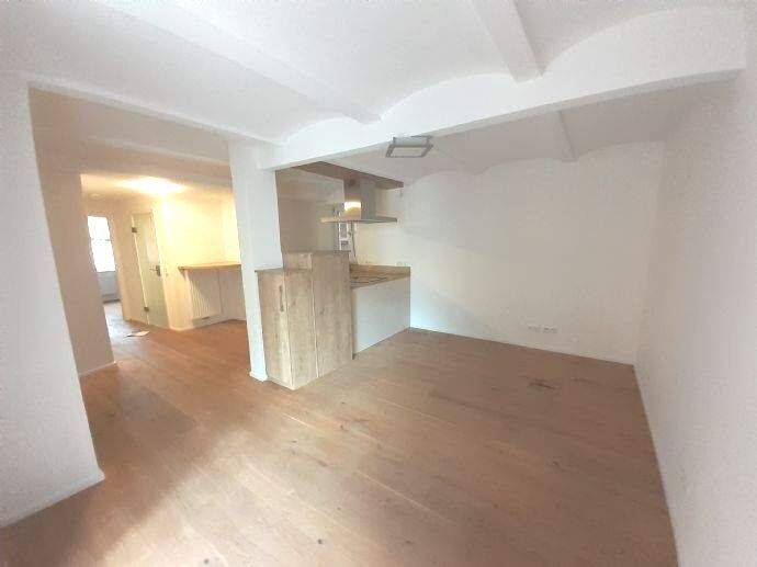Gut vermietete, gepflegte 2 Zimmer Wohnung mit Einbauküche, 86720 Nördlingen