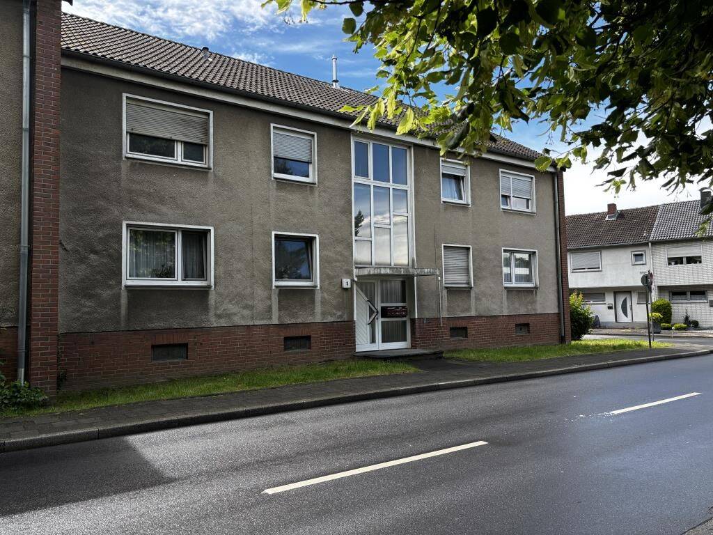 Frei werdende 3-Zimmerwohnung mit Balkon und Garten, 41517 Grevenbroich