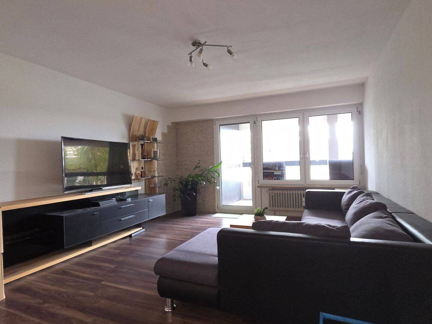 Top gelegene 2,5 Zimmer Wohnung zur Vermietung (ggf. teilmöbliert), 71069 Sindelfingen