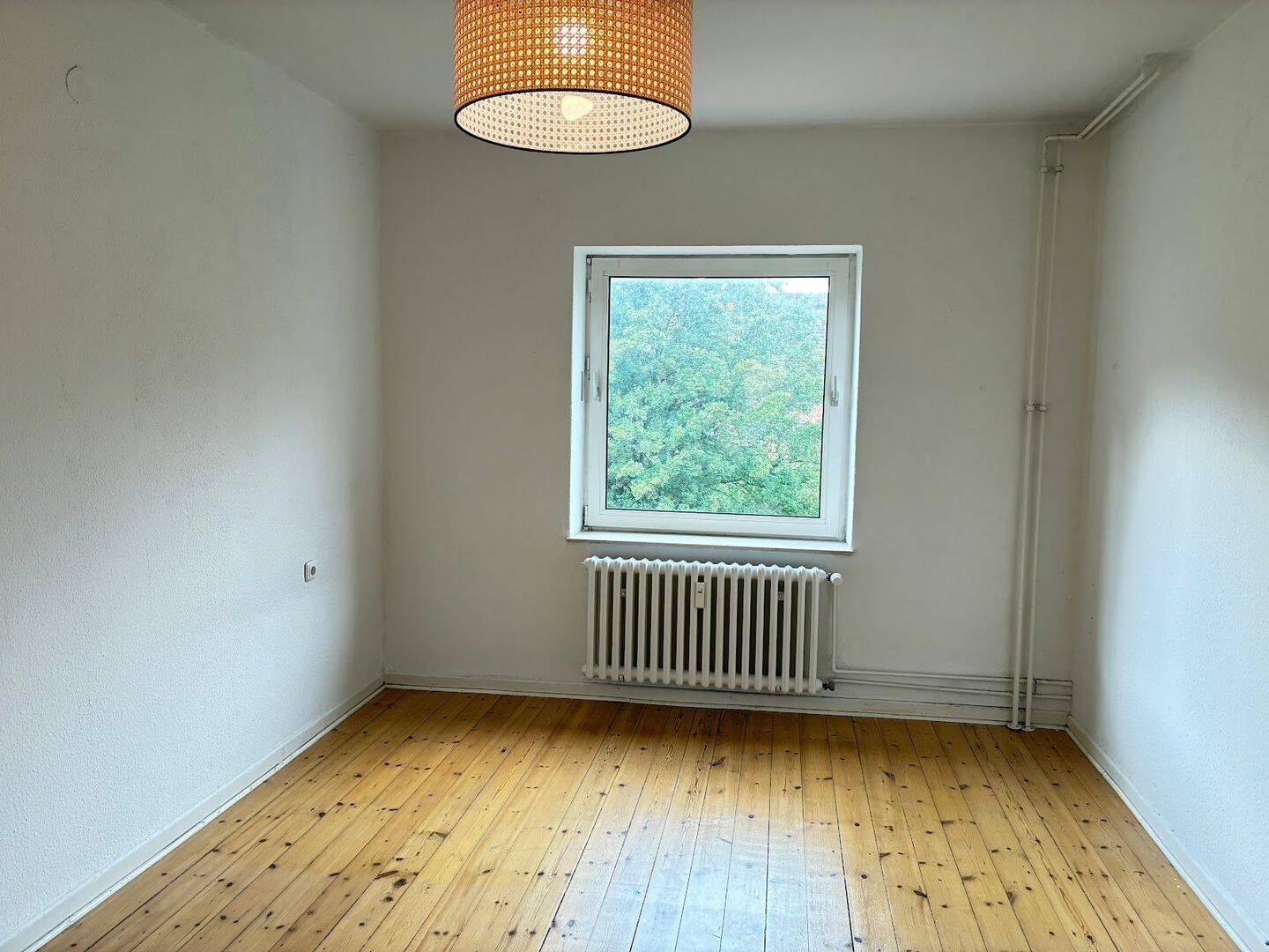 Praktische 2-Raumwohnung mit Duschbad, 24149 Kiel (Neumühlen-Dietrichsdorf)