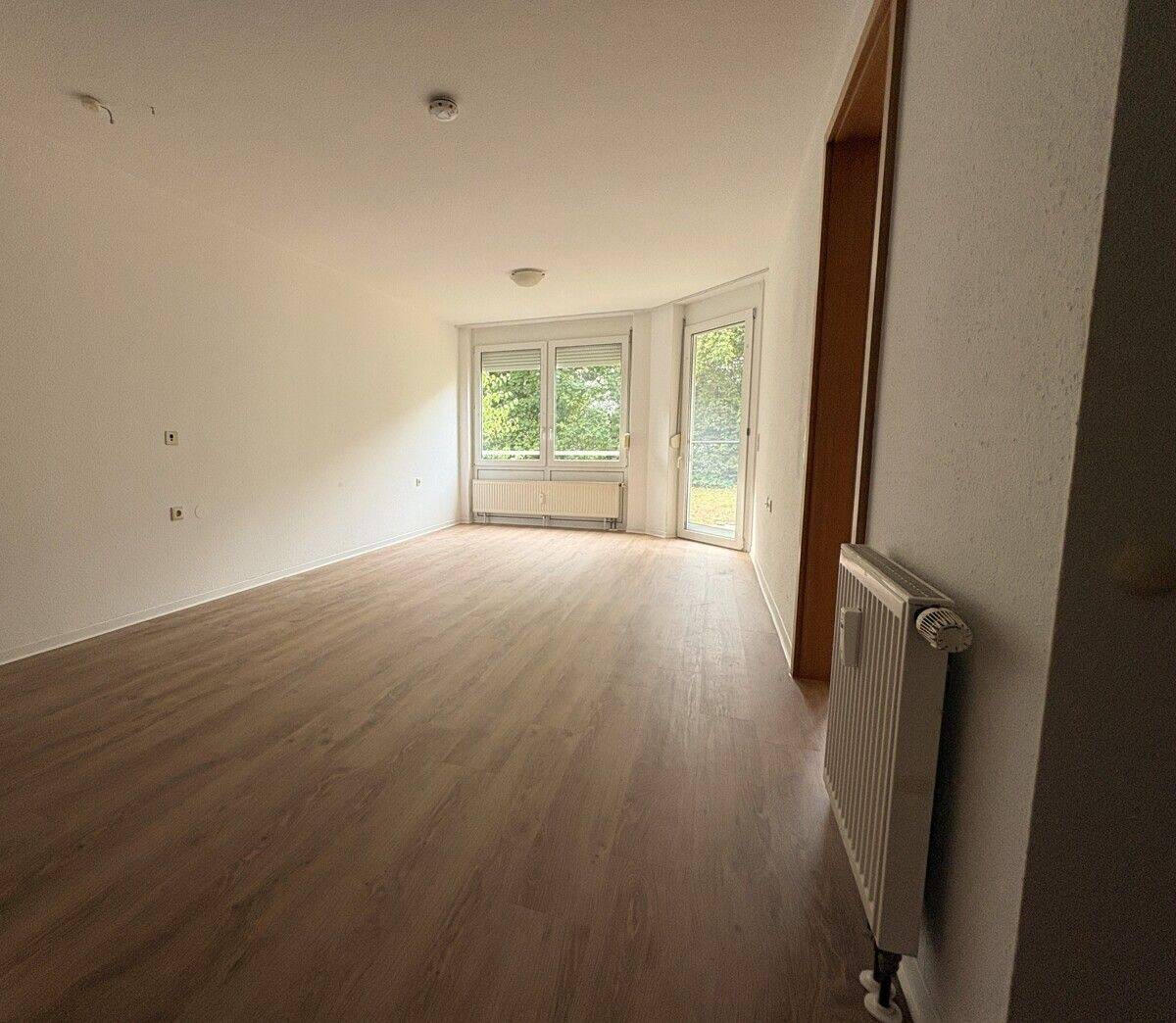 Schöne 2-Zimmer-Wohnung mit Terrasse in ruhiger Seniorenwohnanlage in Besigheim, 74354 Besigheim