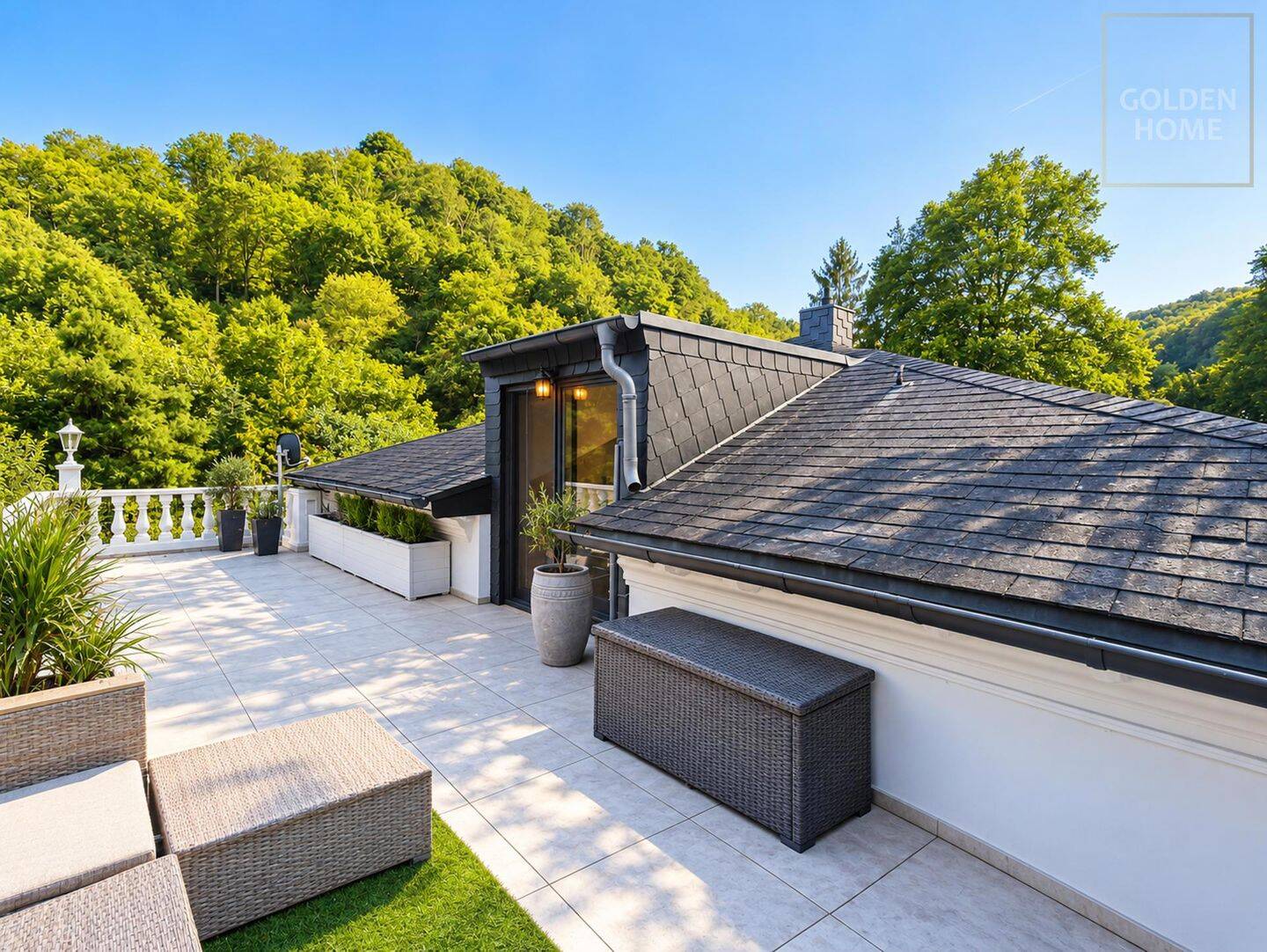 Fast wie ein Haus: 159 m² mit Dachterrasse in historischer Villa, 58300 Wetter (Ruhr)