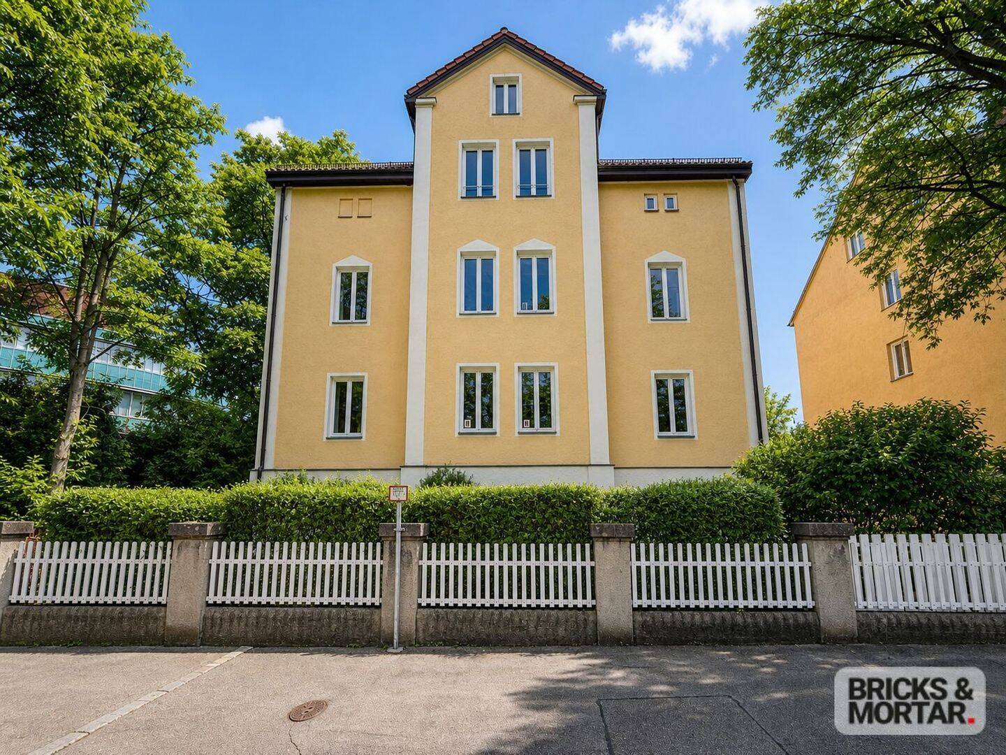 Hochwertig sanierte 5-Zimmer-Wohnung – innenstadtnah und ruhig, 86152 Augsburg (Innenstadt)