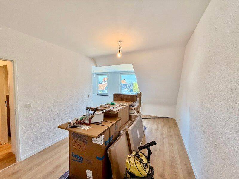 Reinkommen und Wohlfühlen: individuelle 1-Zi.-Single-Wohnung, 50735 Köln (Nippes Niehl Riehl Weidenpesch)