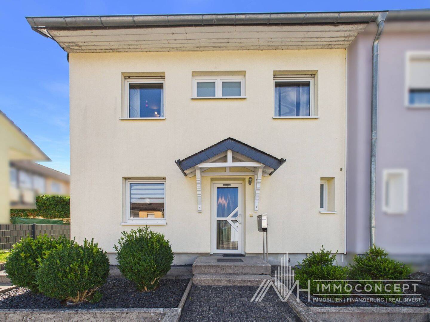 Gepflegte Doppelhaushälfte | 5ZK2B | großzügige Raumaufteilung | Terrasse & Garten | 55481 Kirchberg, 55481 Kirchberg (Hunsrück)