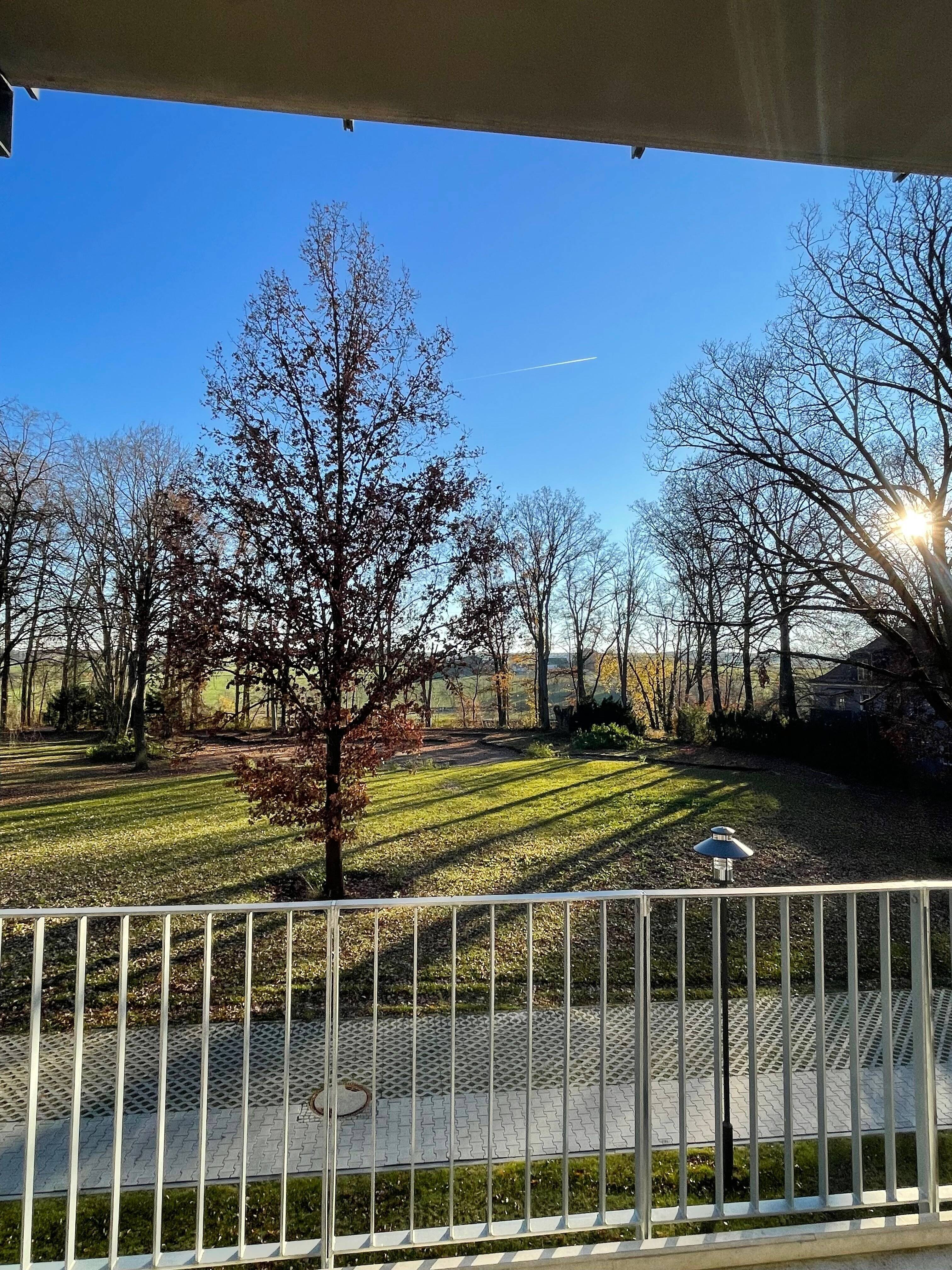 Neue Erstbezug-Wohnung 3 ZKB mit großem Balkon, Aufzug, u.v.m. mit Blick in den Park im Süden von Amberg, 92224 Amberg