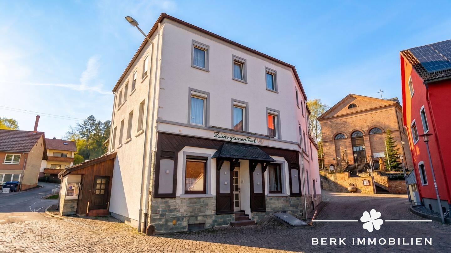 BERK Immobilien – Historisches Gebäude mit Gastgewerbe und Wohnung in Leidersbach, 63849 Leidersbach