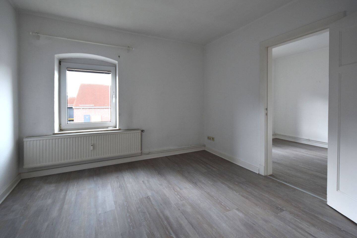Trittau – Zentral gelegene Drei-Zimmer-Wohnung mit Gemeinschaftsgarten, 22946 Trittau
